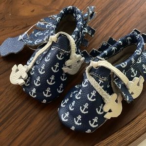 Genuine Leather Baby moccasins navy with anchors